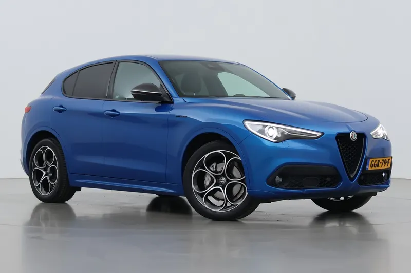 Alfa Romeo Stelvio (2022)