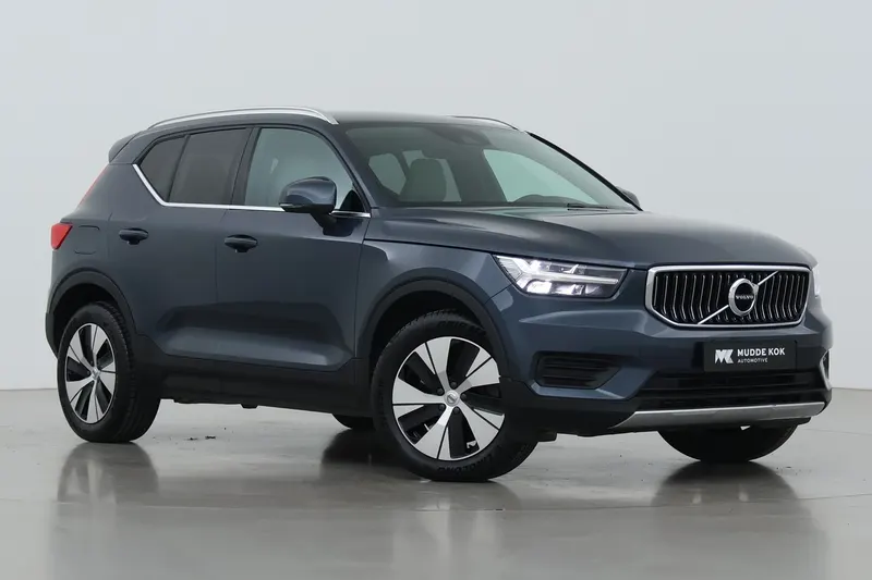 Volvo XC40 (2022)