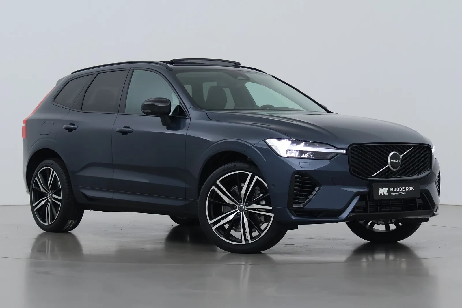 Volvo XC60 (2026) — foto 1
