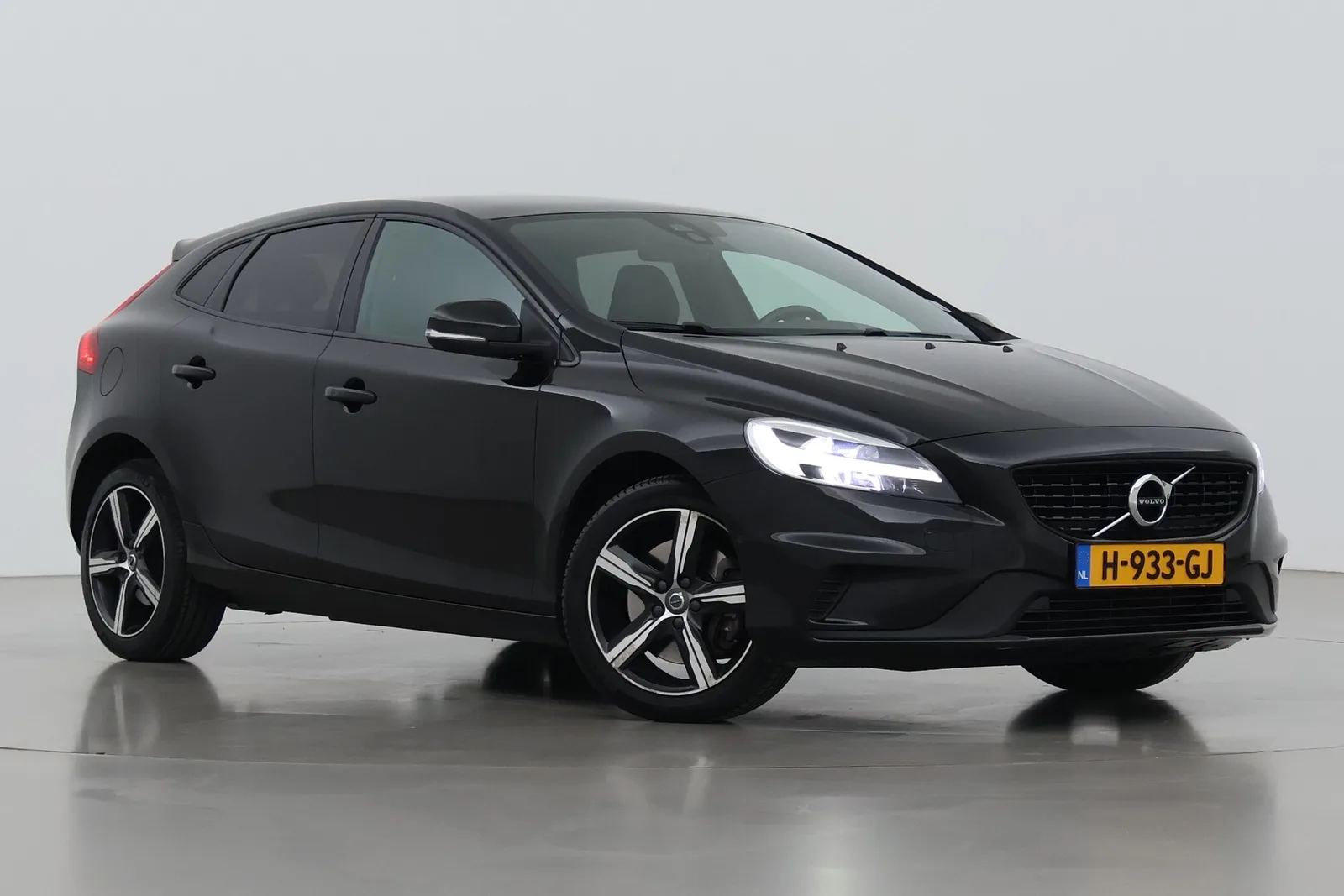 Volvo V40 (2020) — foto 1