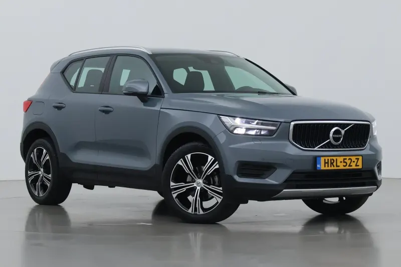 Volvo XC40 (2022)