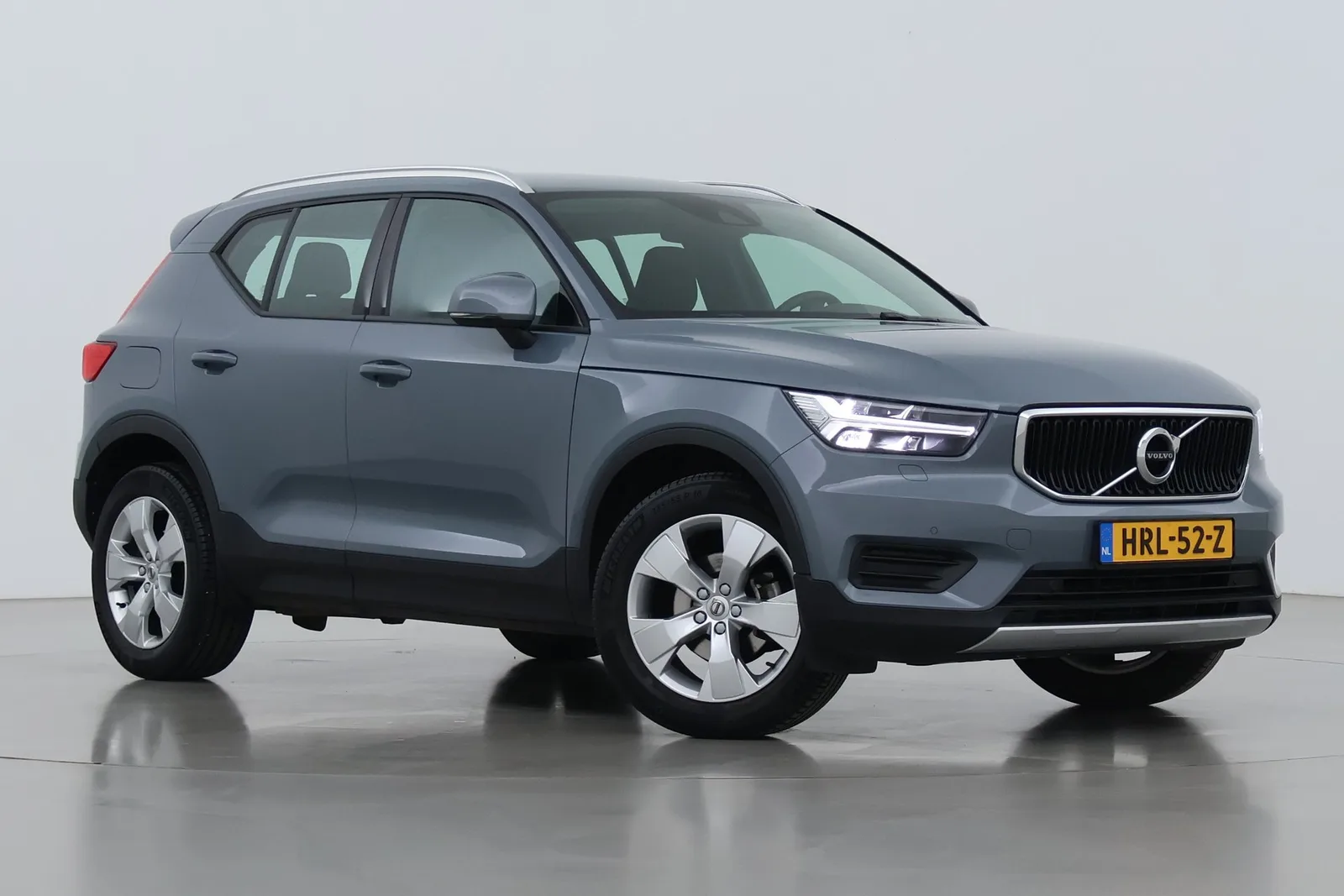 Volvo XC40 (2022) — foto 1