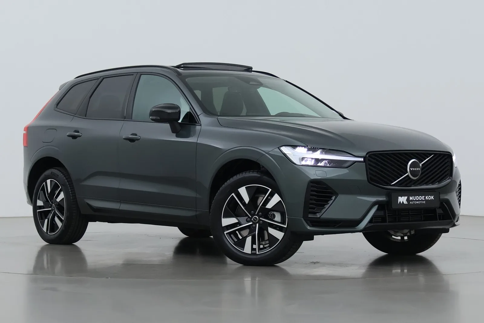 Volvo XC60 (2026) — foto 1