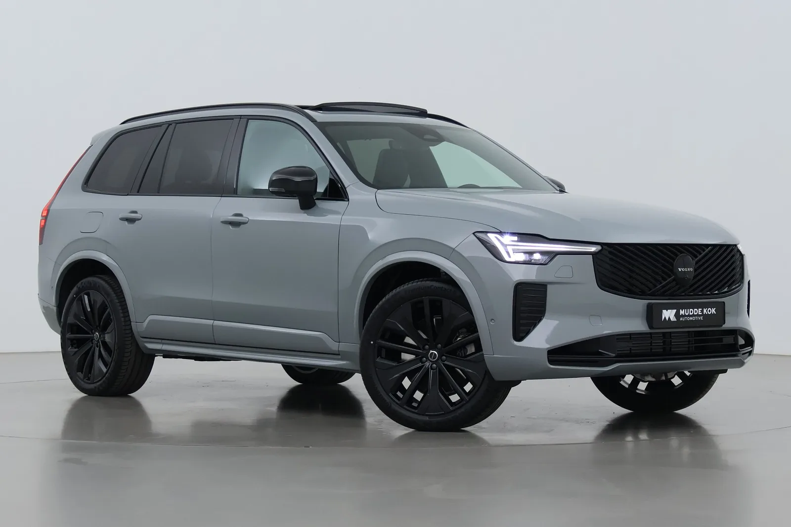 Volvo XC90 (2026) — foto 1