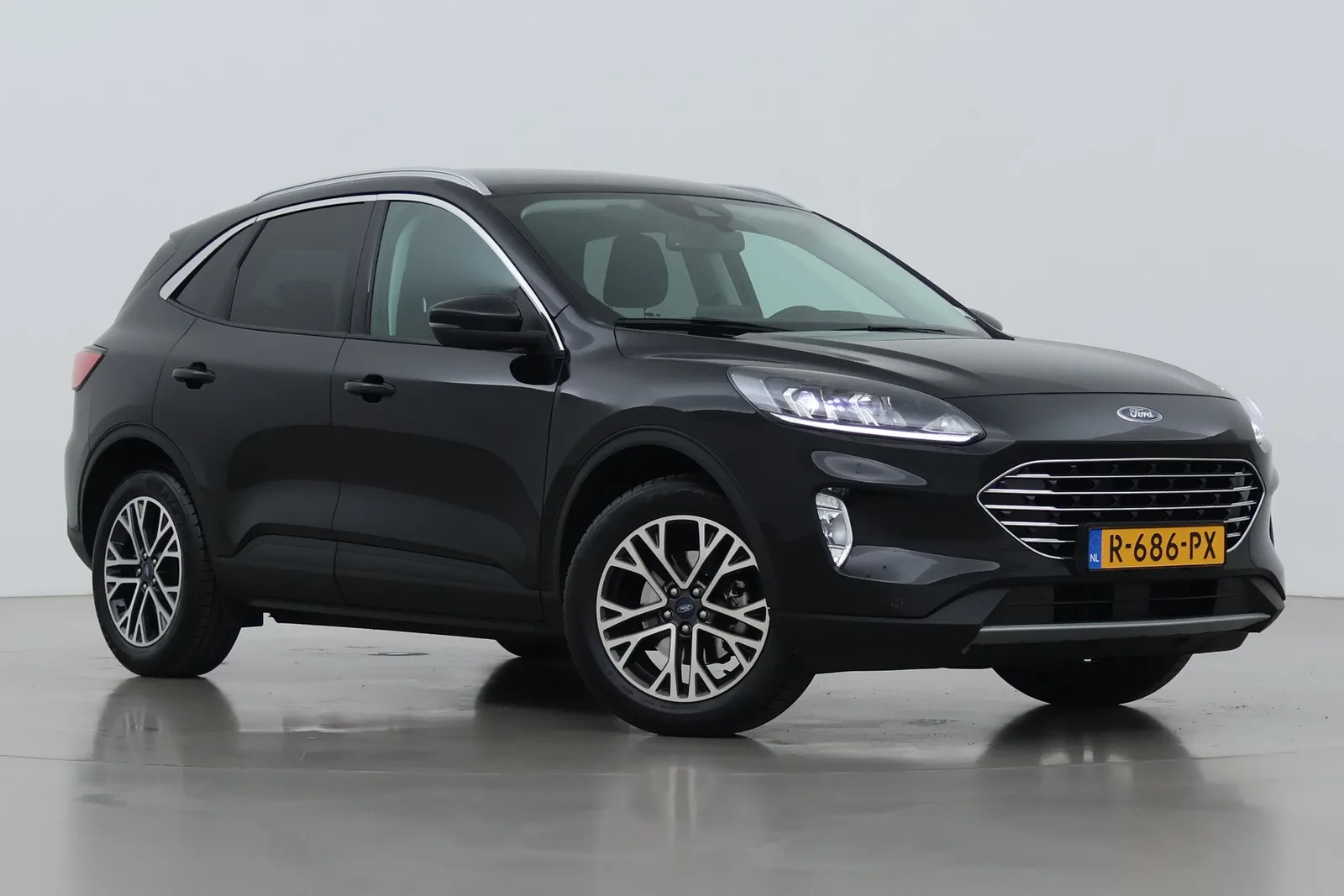 Ford Kuga (2021) — foto 1