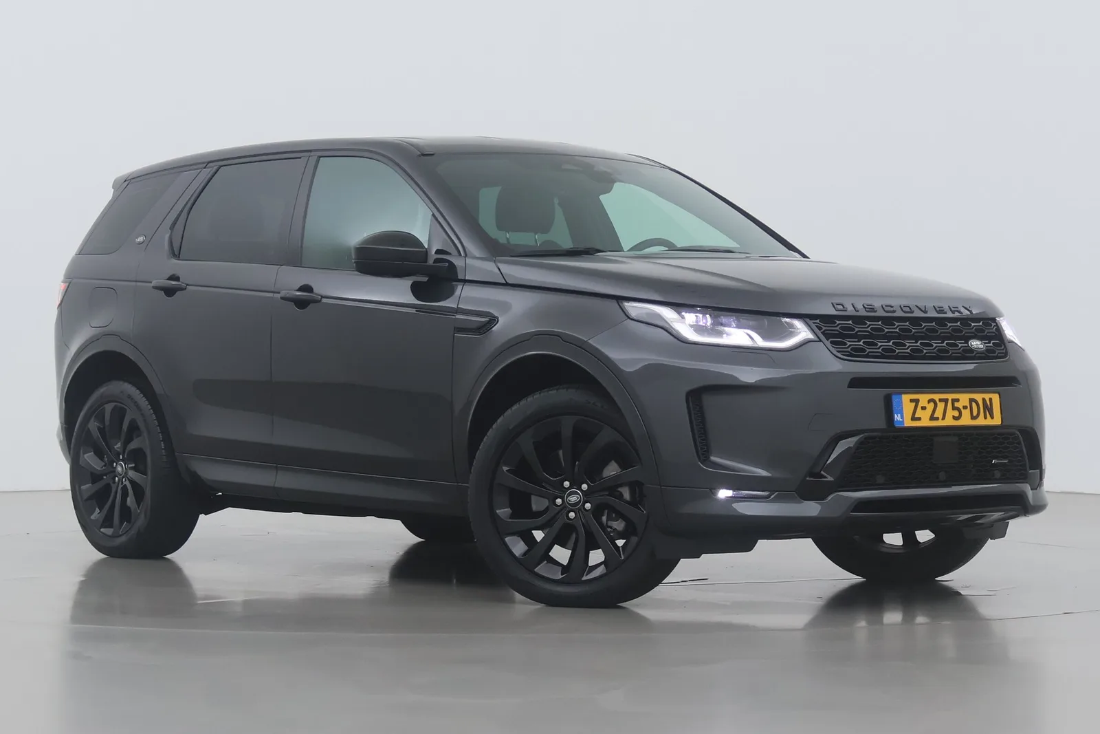 Land Rover Discovery Sport (2023) — foto 1