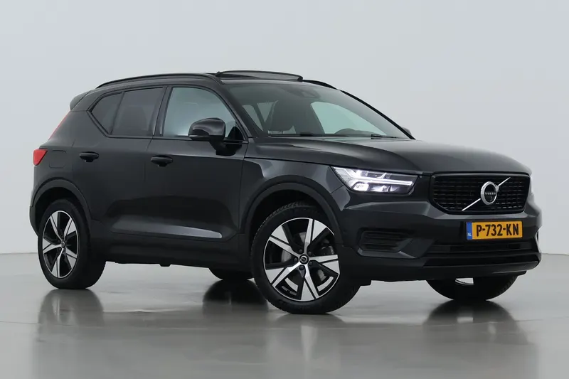 Volvo XC40 (2022)