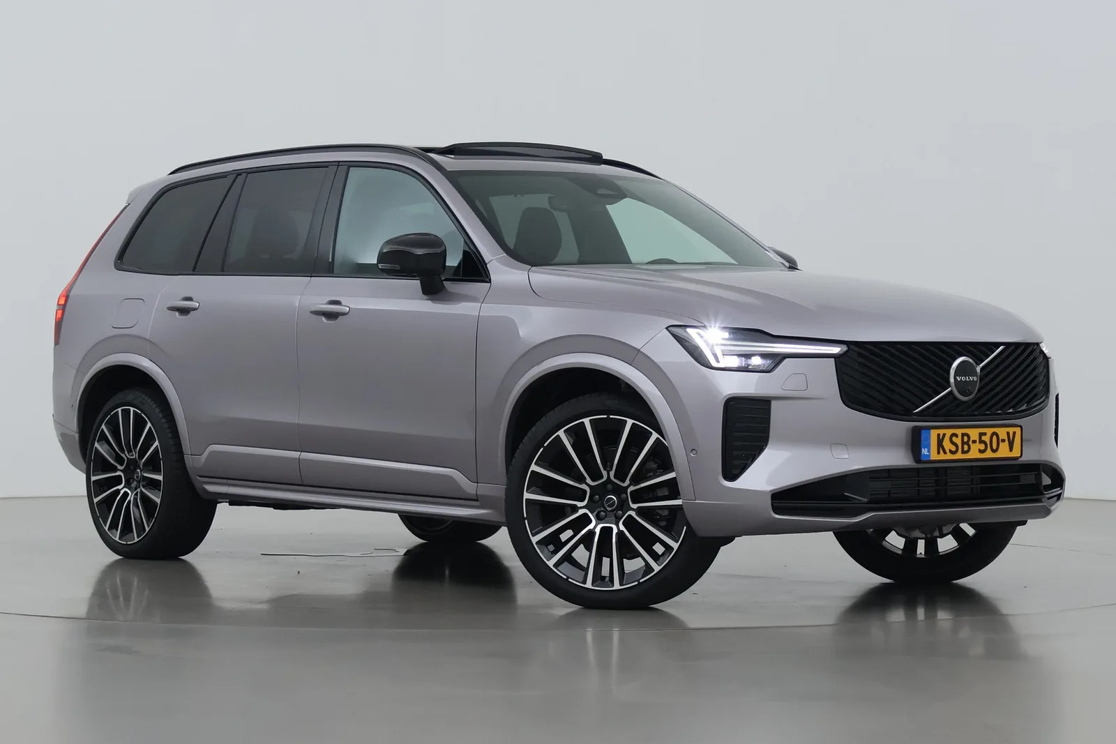 Volvo XC90 (2026) — foto 1