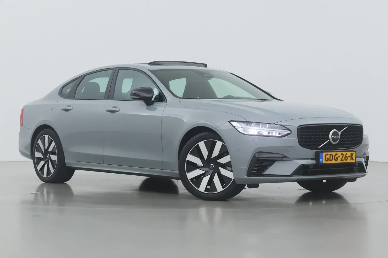 Volvo S90 (2024) — foto 1