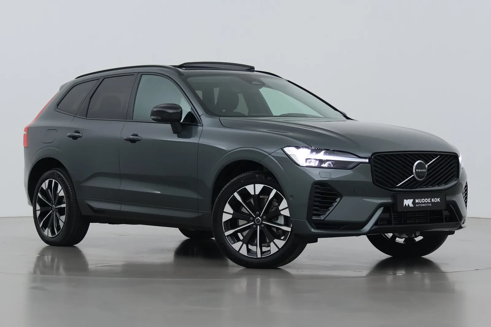 Volvo XC60 (2026) — foto 1