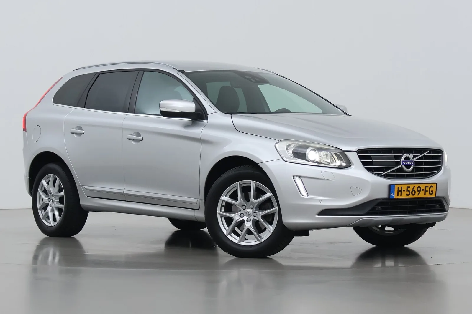 Volvo XC60 (2016) — foto 1