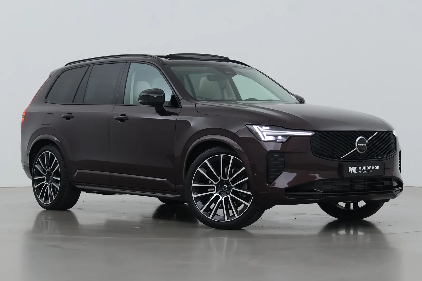 Volvo XC90 (2026) — foto 1