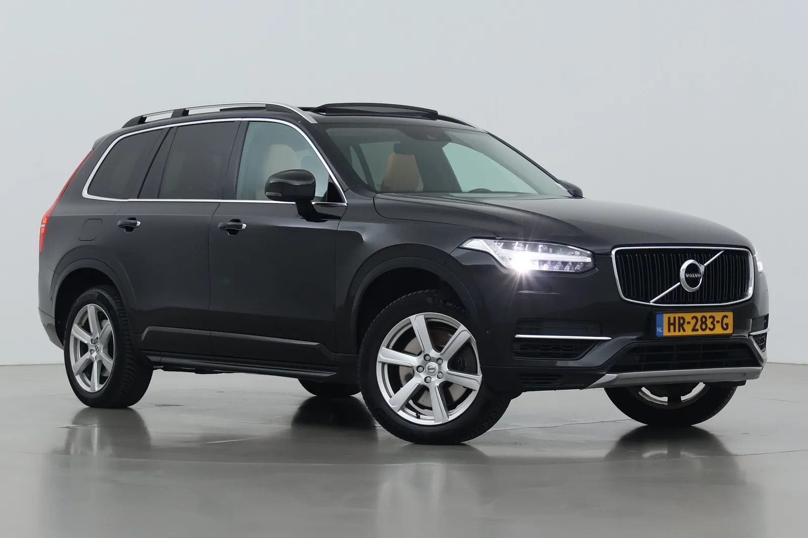 Volvo XC90 (2015) — foto 1