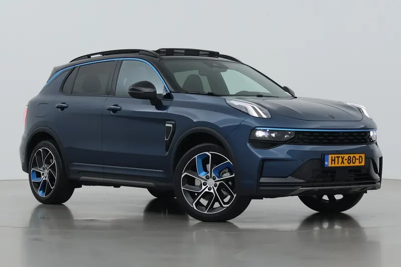Lynk & Co 01 (2025)