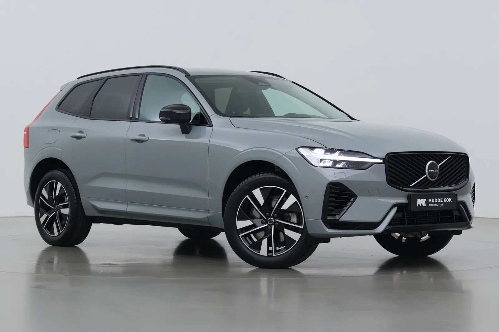 Volvo XC60 (2026) — foto 1