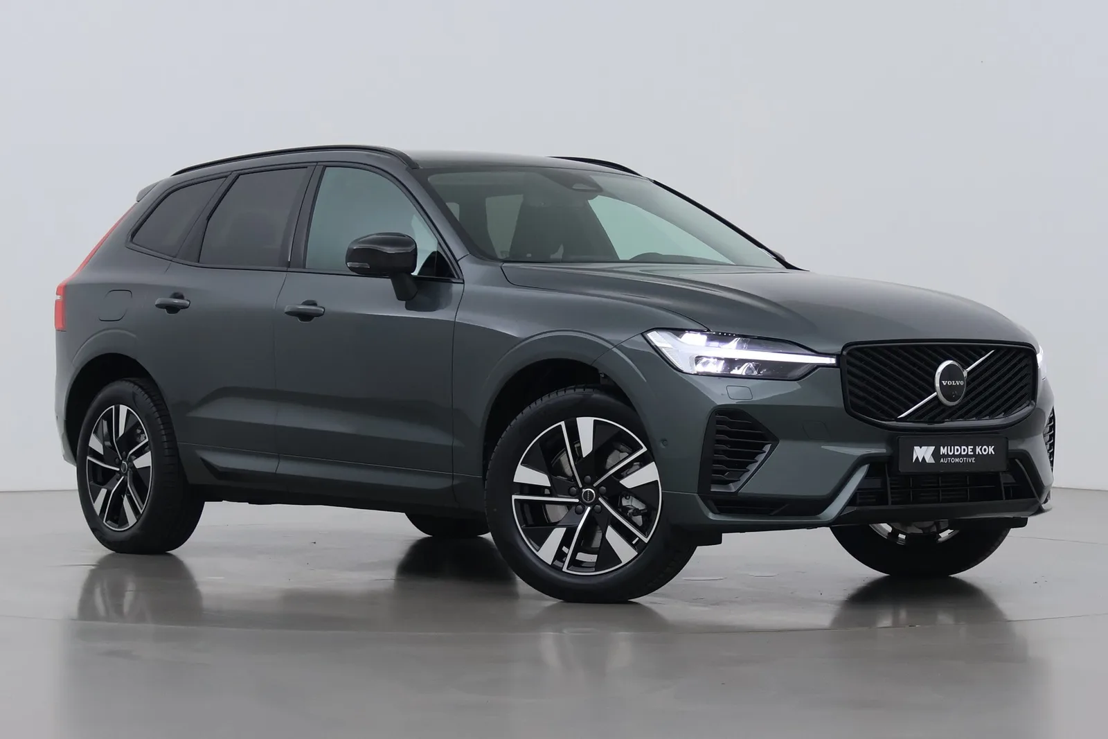 Volvo XC60 (2026) — foto 1