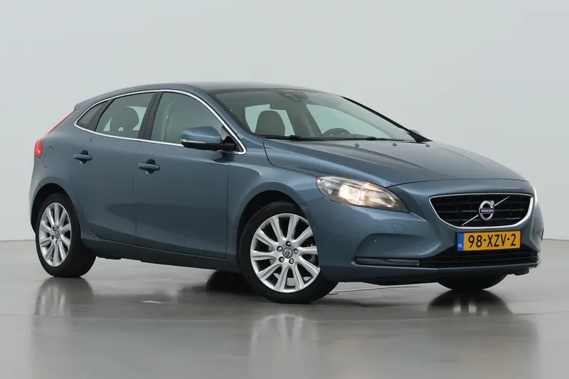 Volvo V40 (2012)