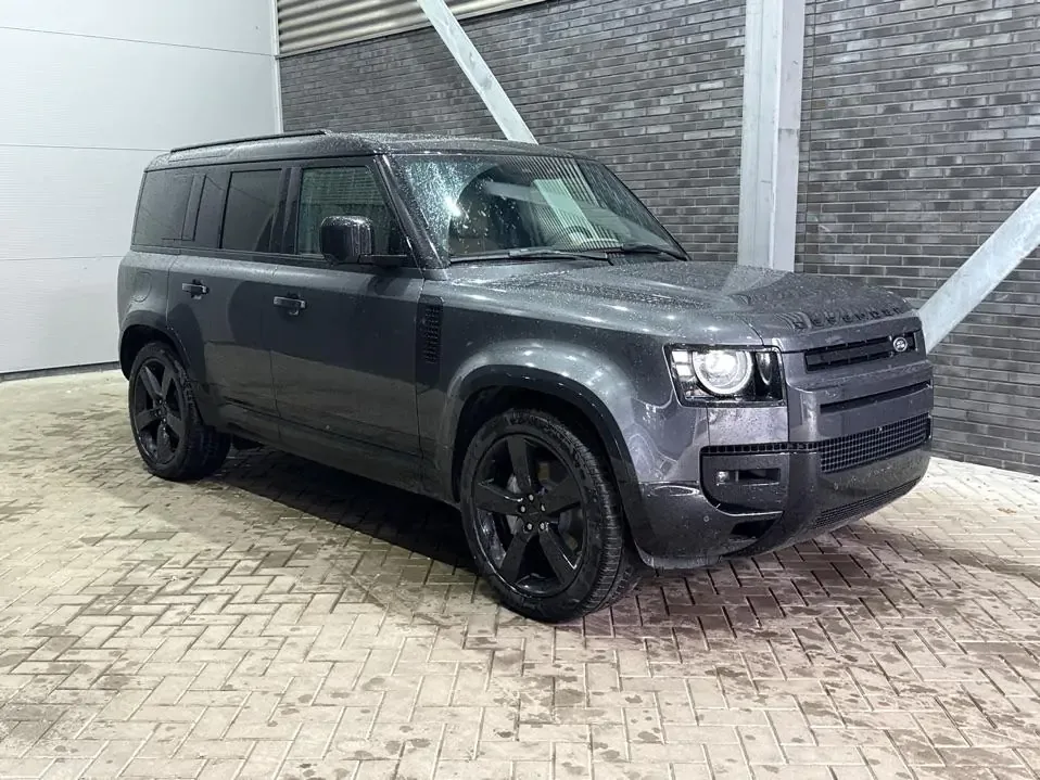 Land Rover Defender (2026) — foto 1