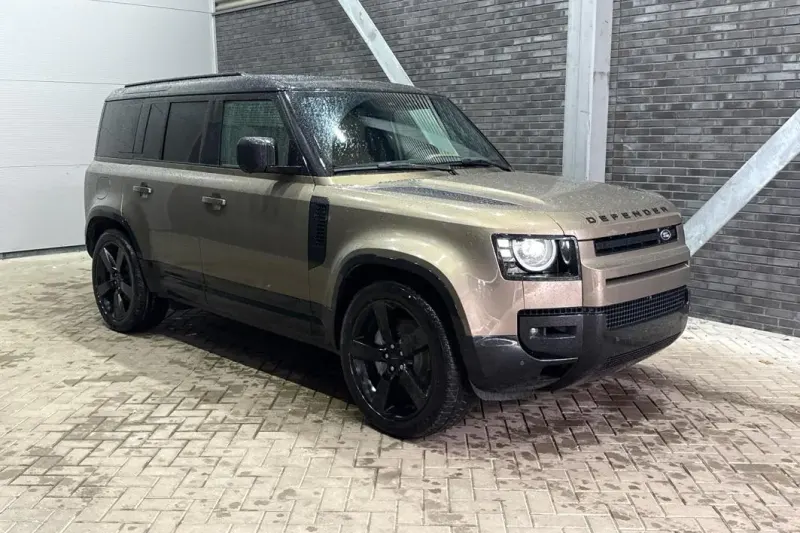 Land Rover Defender (2026)