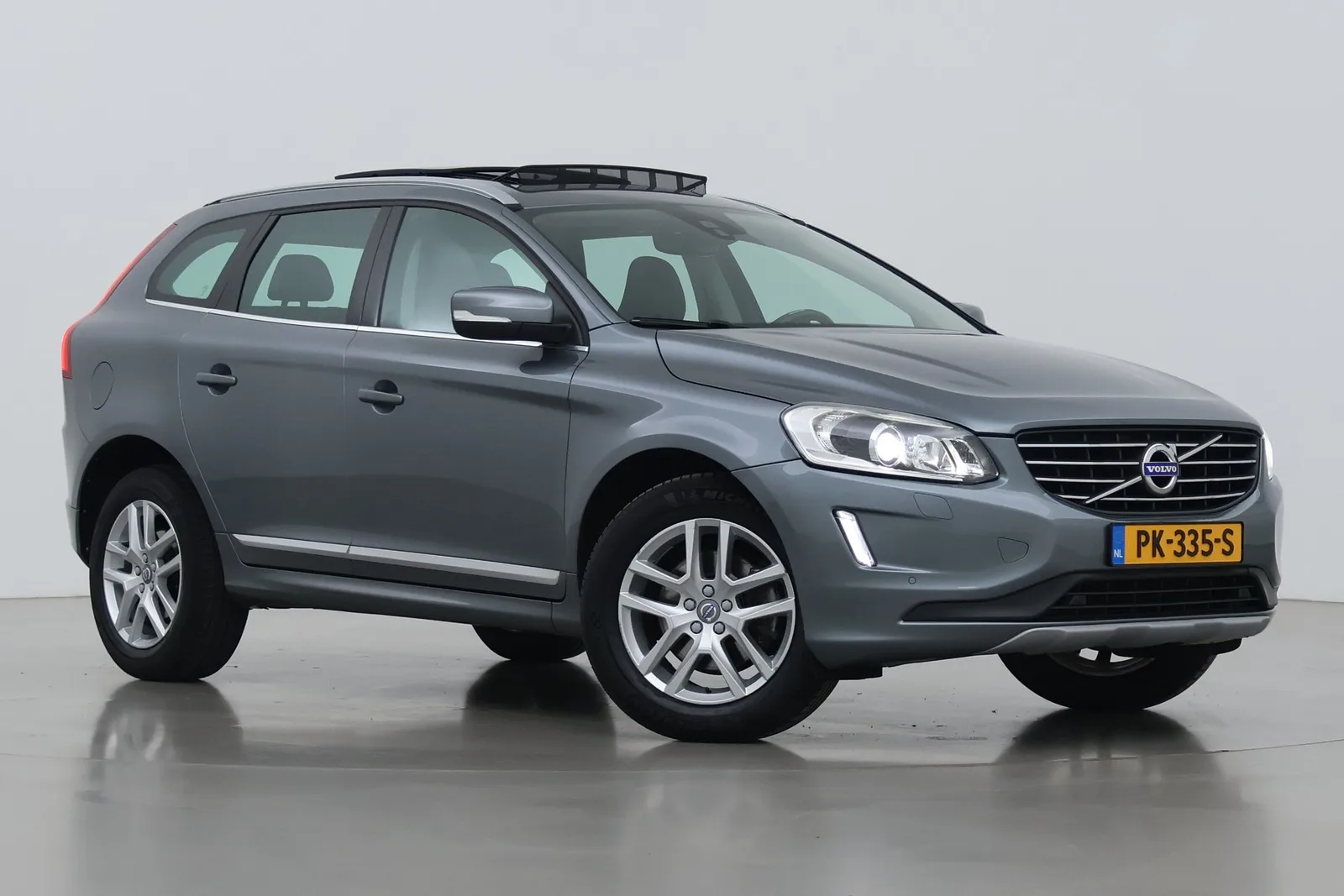 Volvo XC60 (2017) — foto 1
