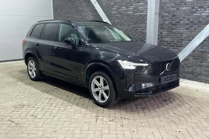Volvo XC90 (2025)