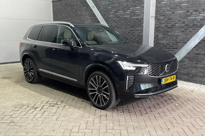 Volvo XC90 (2025)