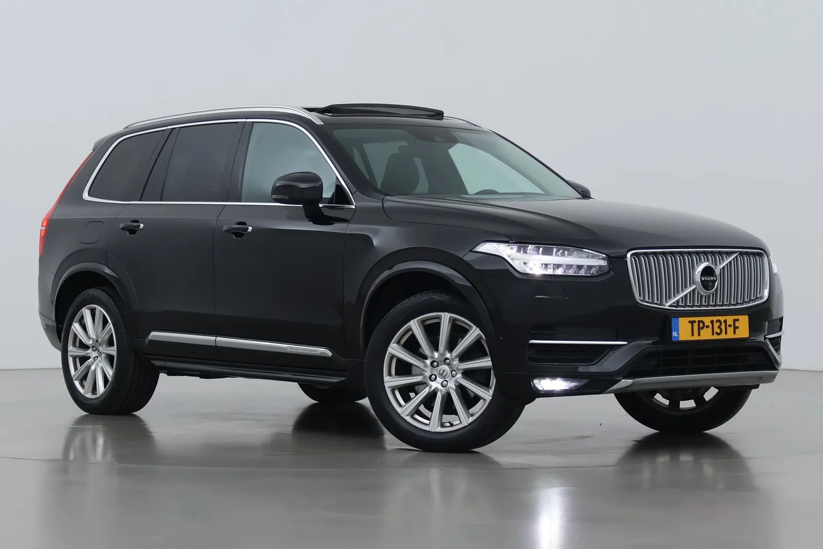 Volvo XC90 (2018) — foto 1