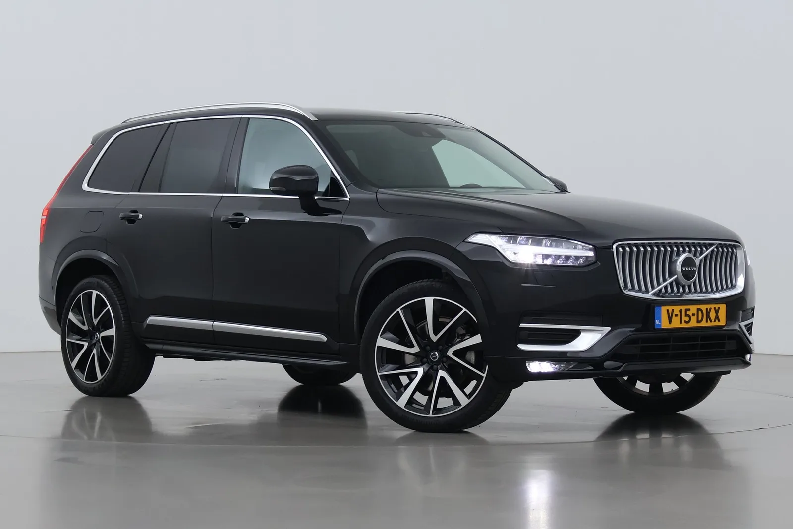 Volvo XC90 (2022) — foto 1