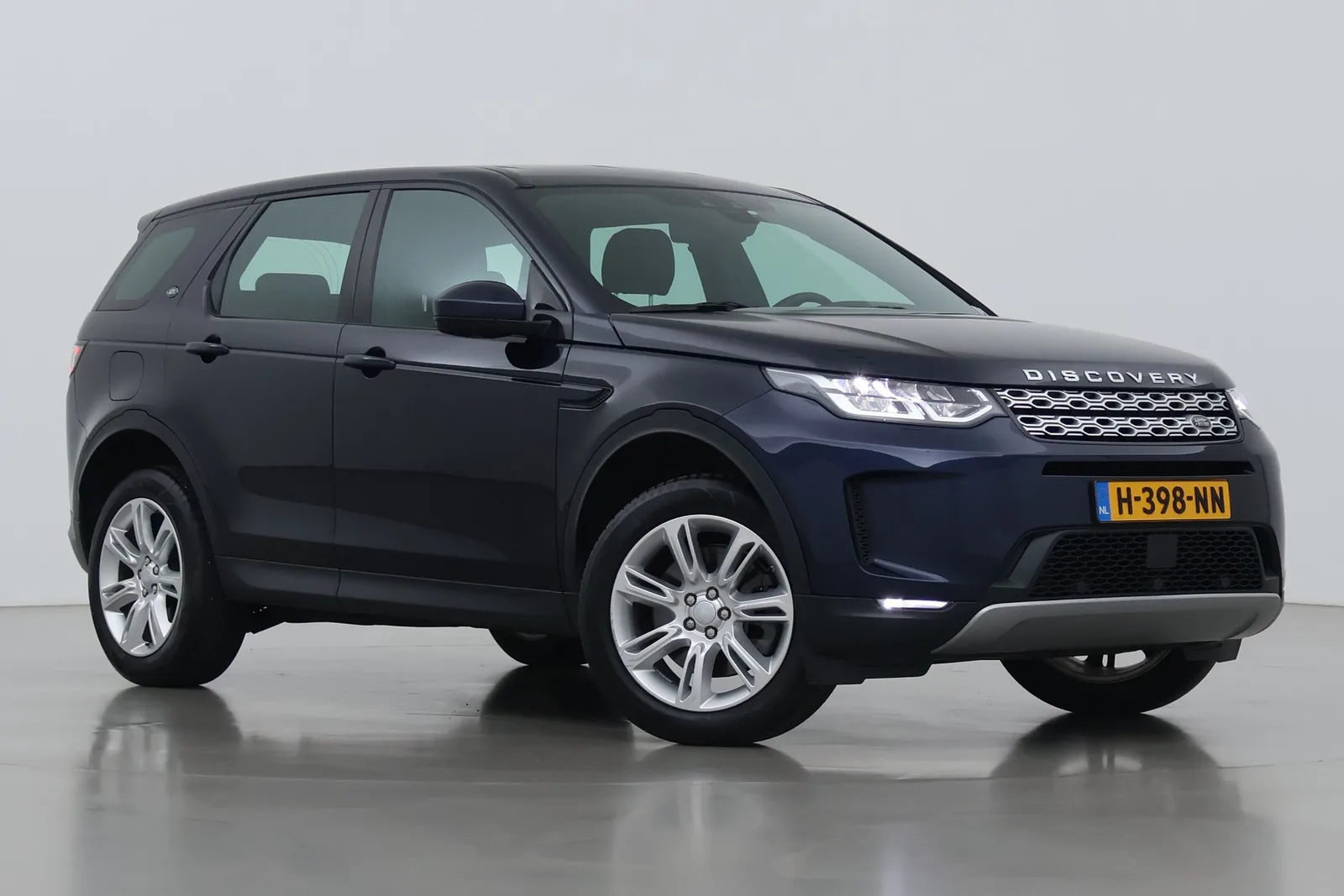Land Rover Discovery Sport (2020) — foto 1