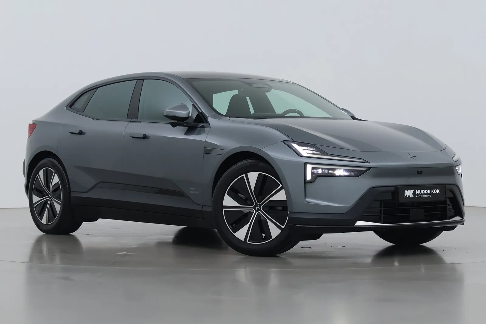 Polestar 4 (2024) — foto 1