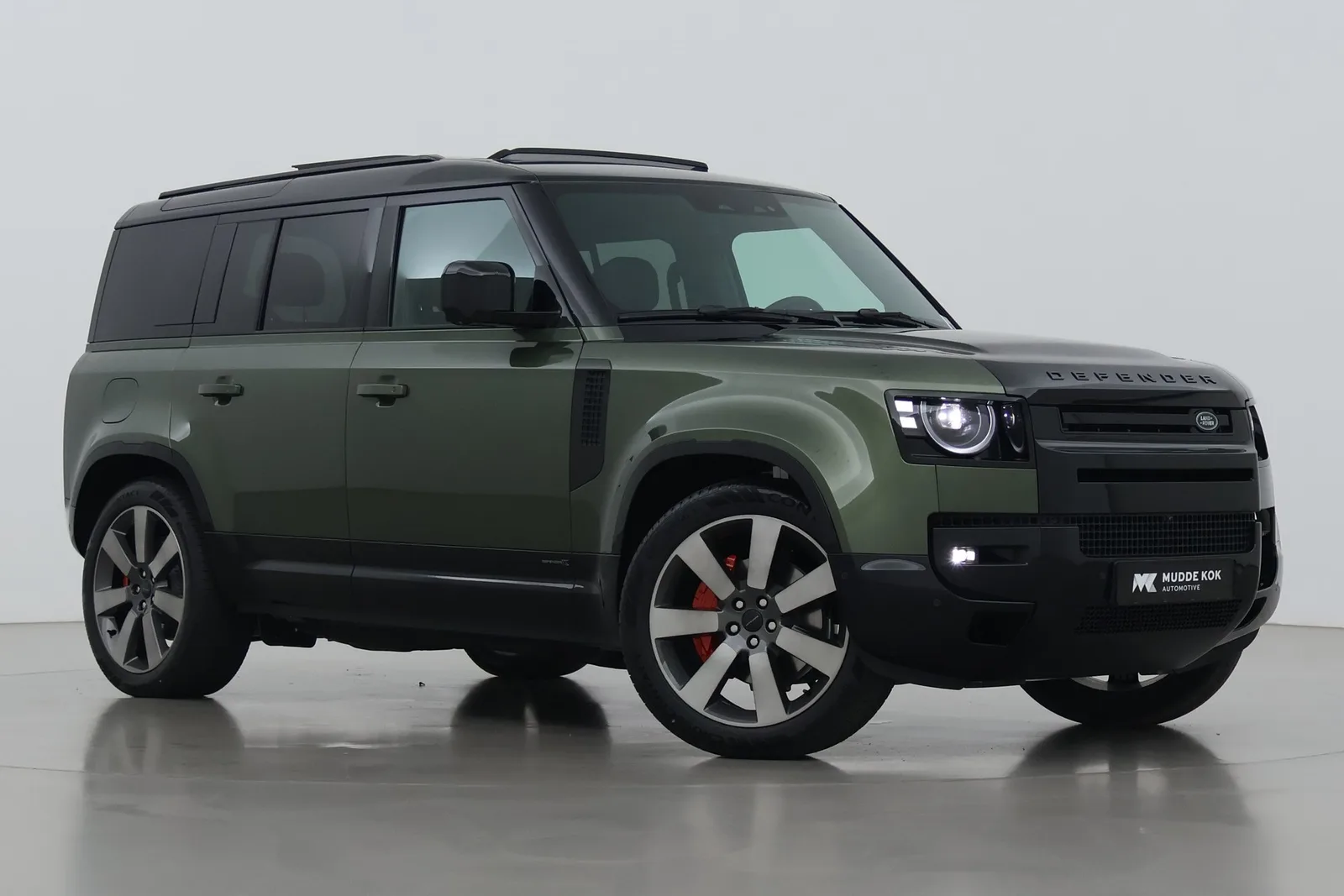 Land Rover Defender (2026) — foto 1