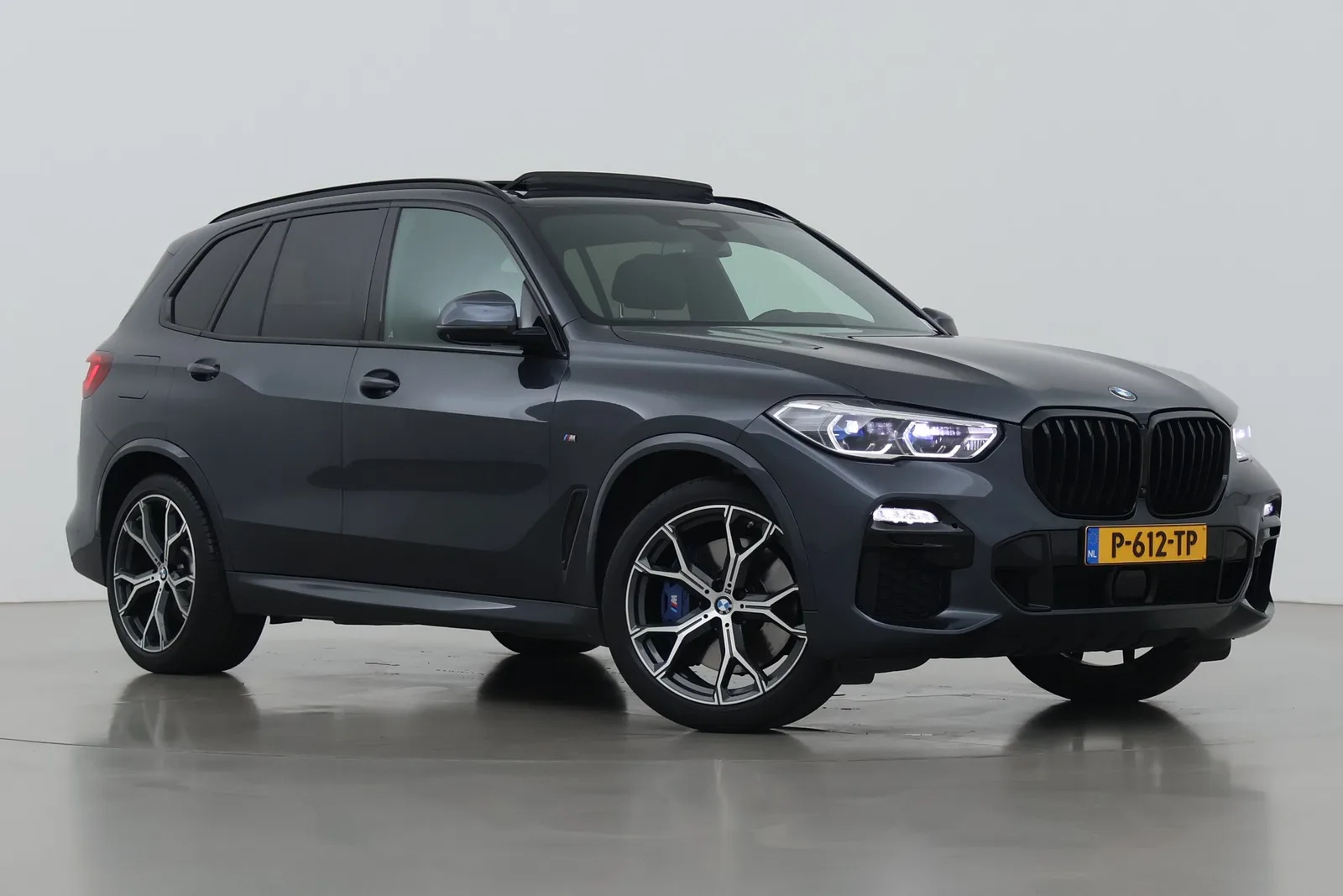 BMW X5 (2021) — foto 1