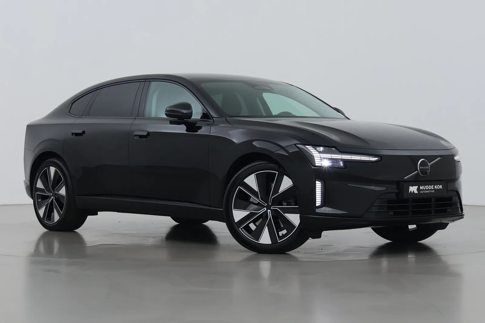 Volvo ES90 (2026) — foto 1