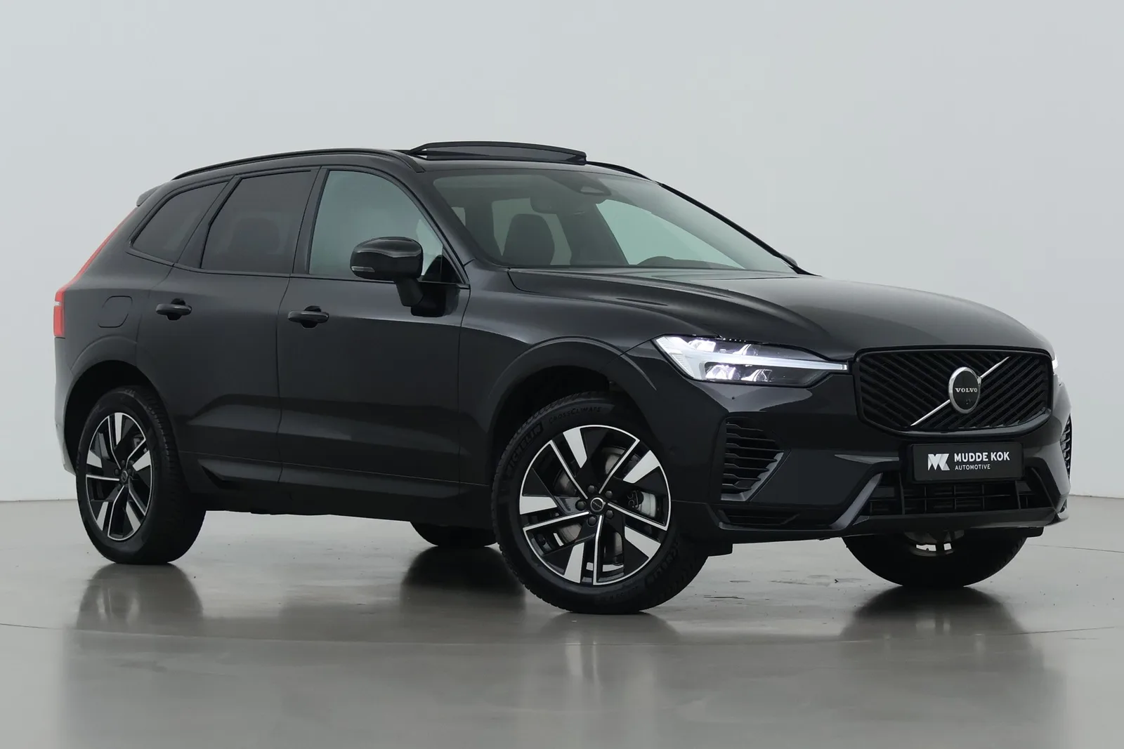 Volvo XC60 (2026) — foto 1