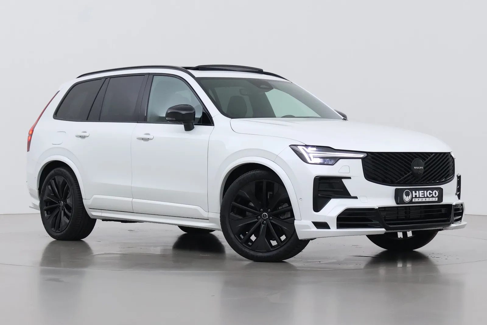 Volvo XC90 (2026) — foto 1