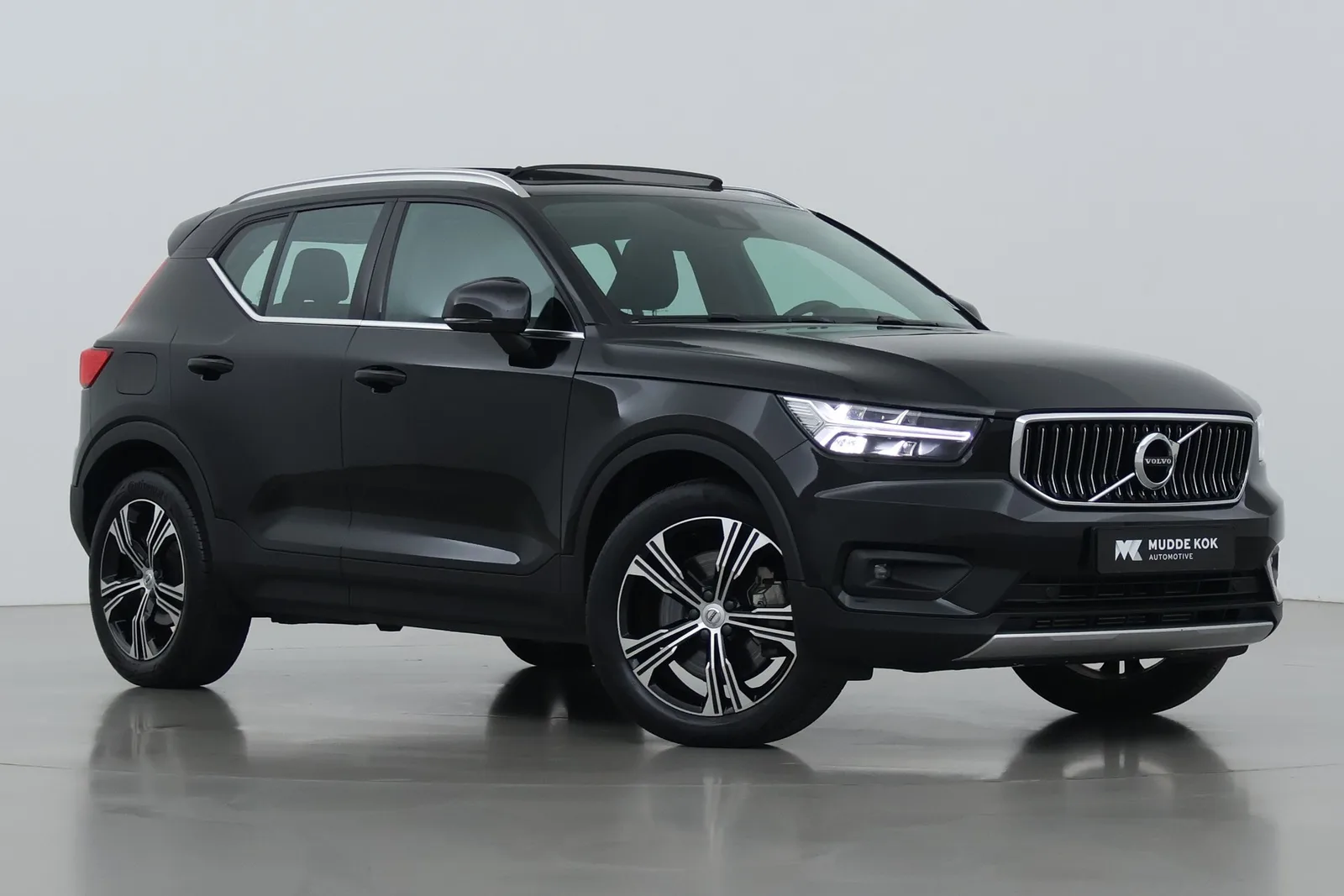 Volvo XC40 (2020) — foto 1