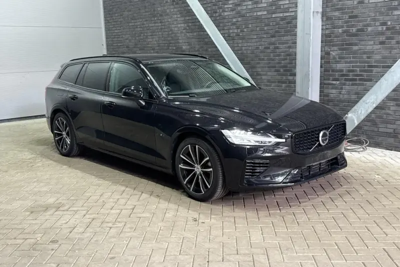 Volvo V60 (2025)
