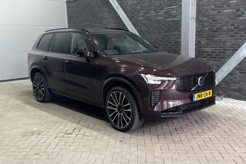 Volvo XC90 (2025)