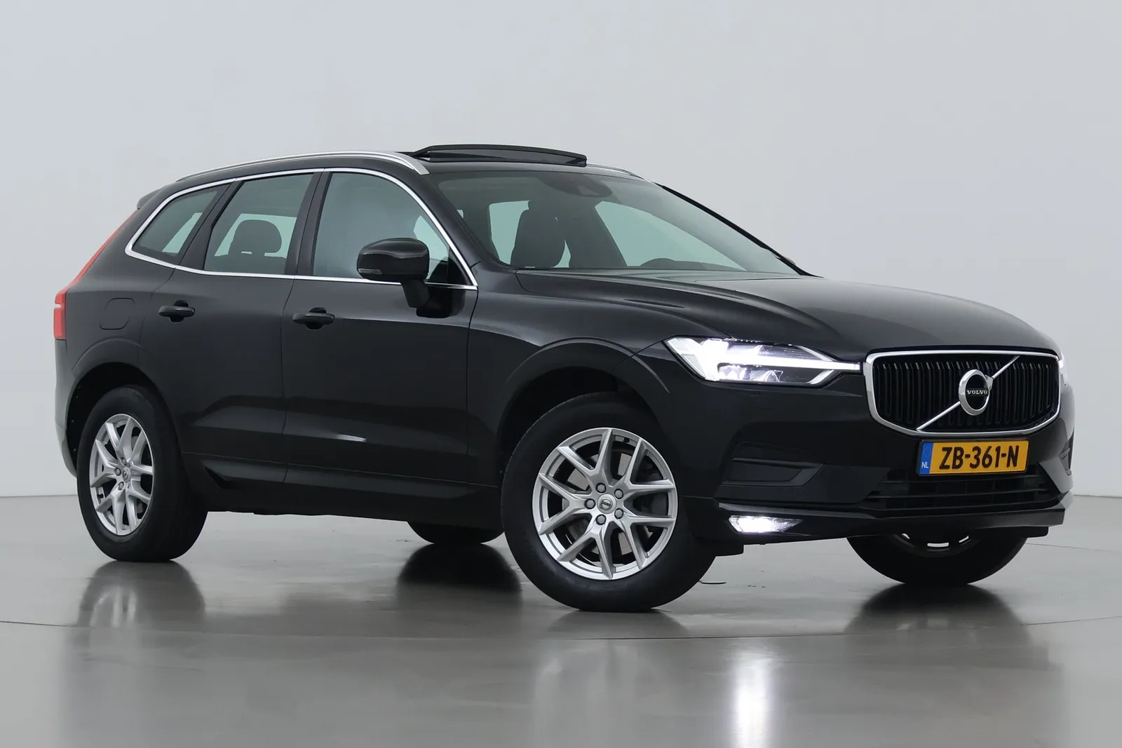 Volvo XC60 (2018) — foto 1