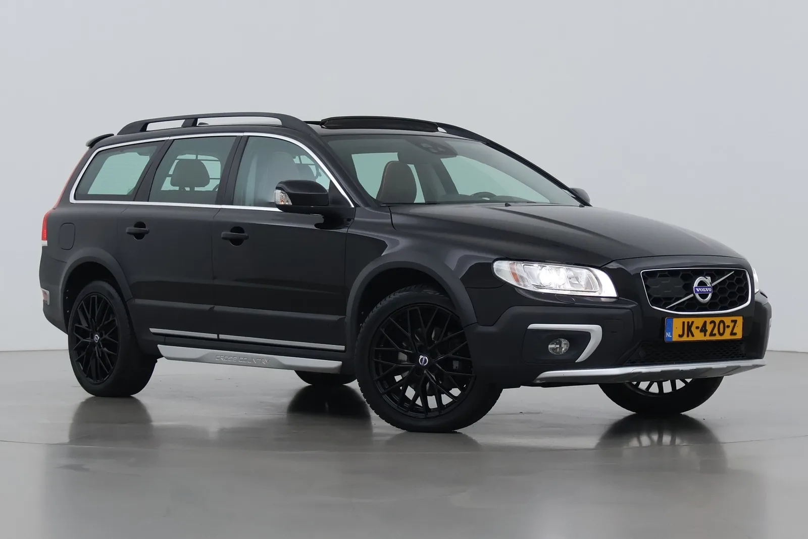 Volvo XC70 (2016) — foto 1