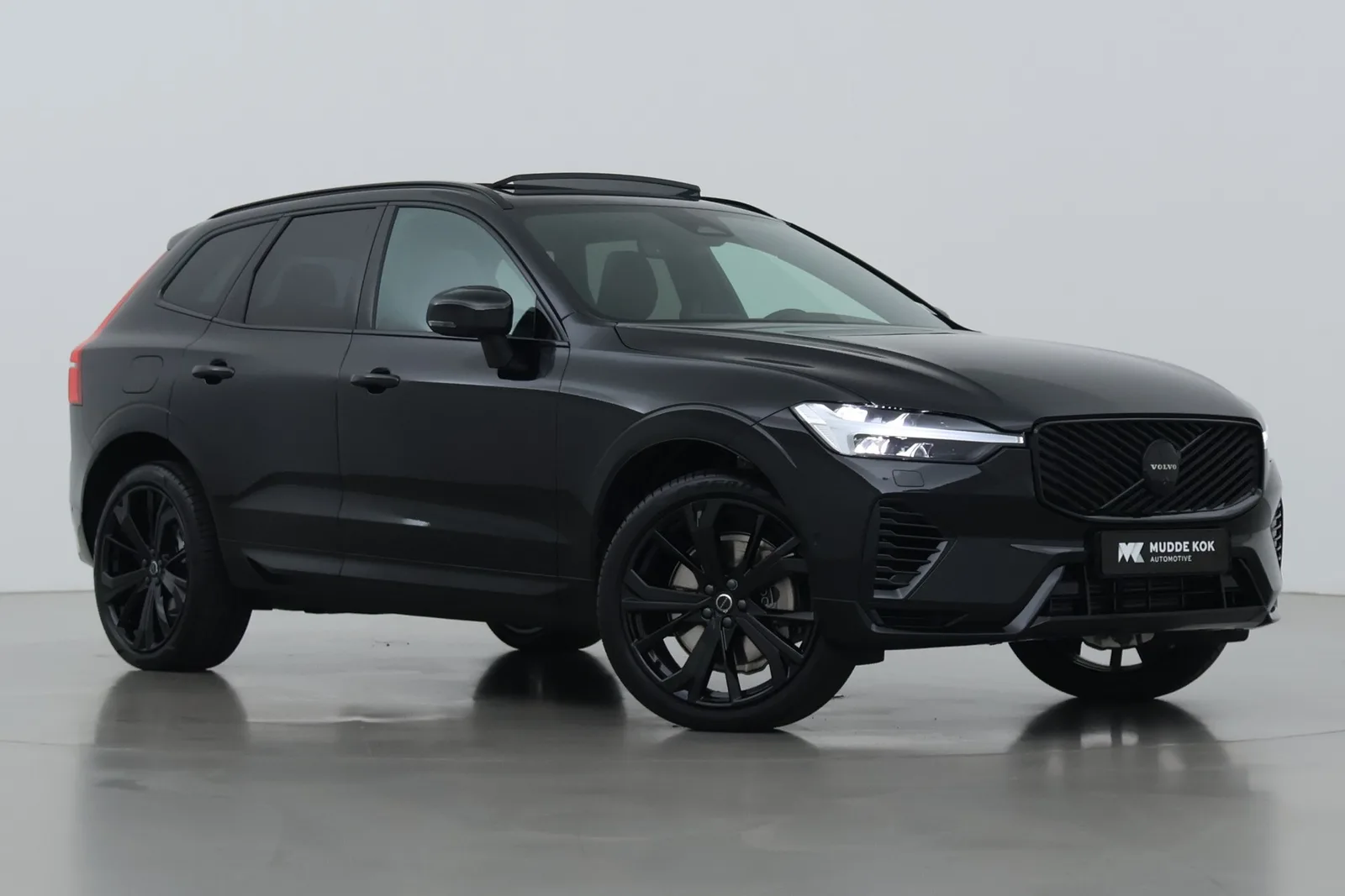 Volvo XC60 (2026) — foto 1