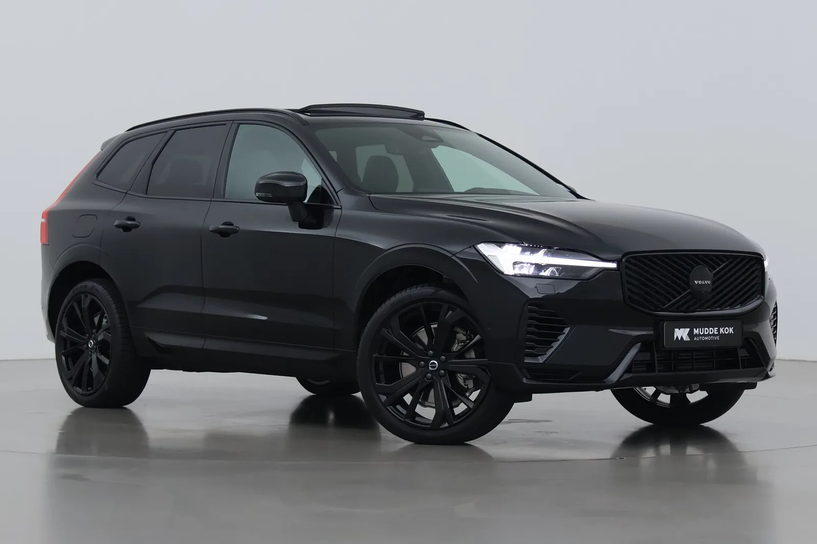 Volvo XC60 (2026) — foto 1