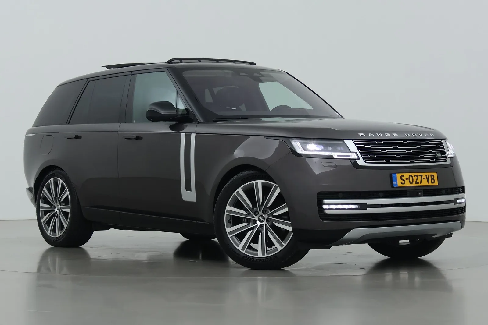 Land Rover Range Rover (2022) — foto 1