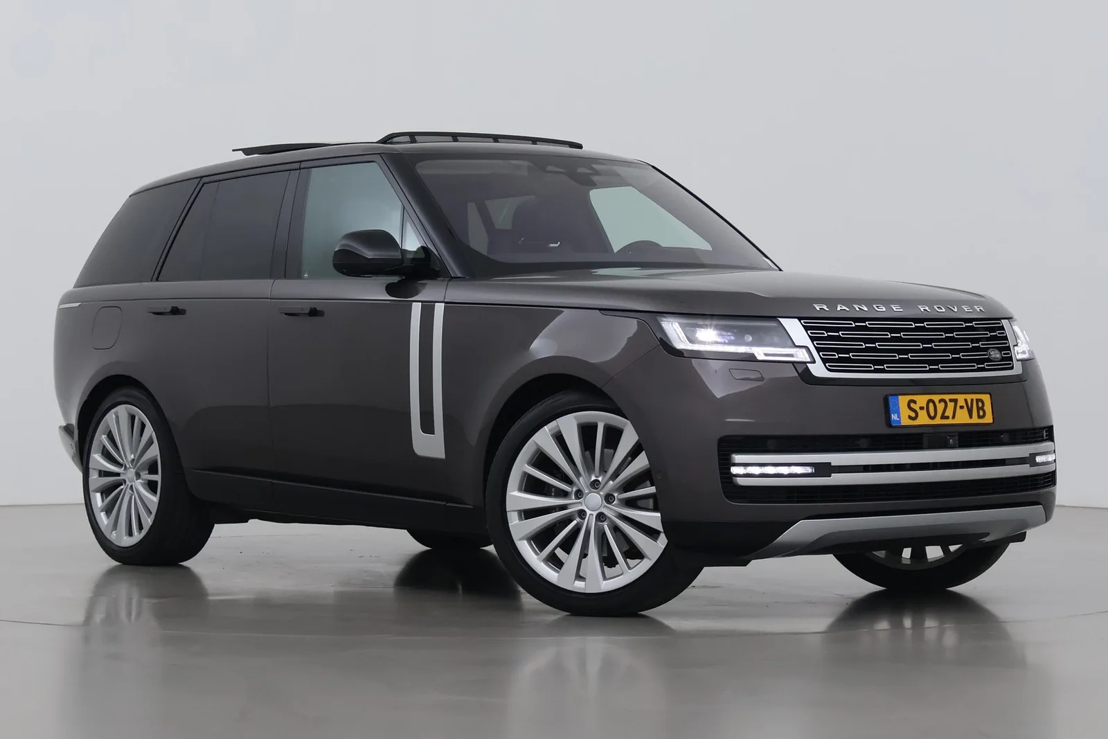 Land Rover Range Rover (2022) — foto 1