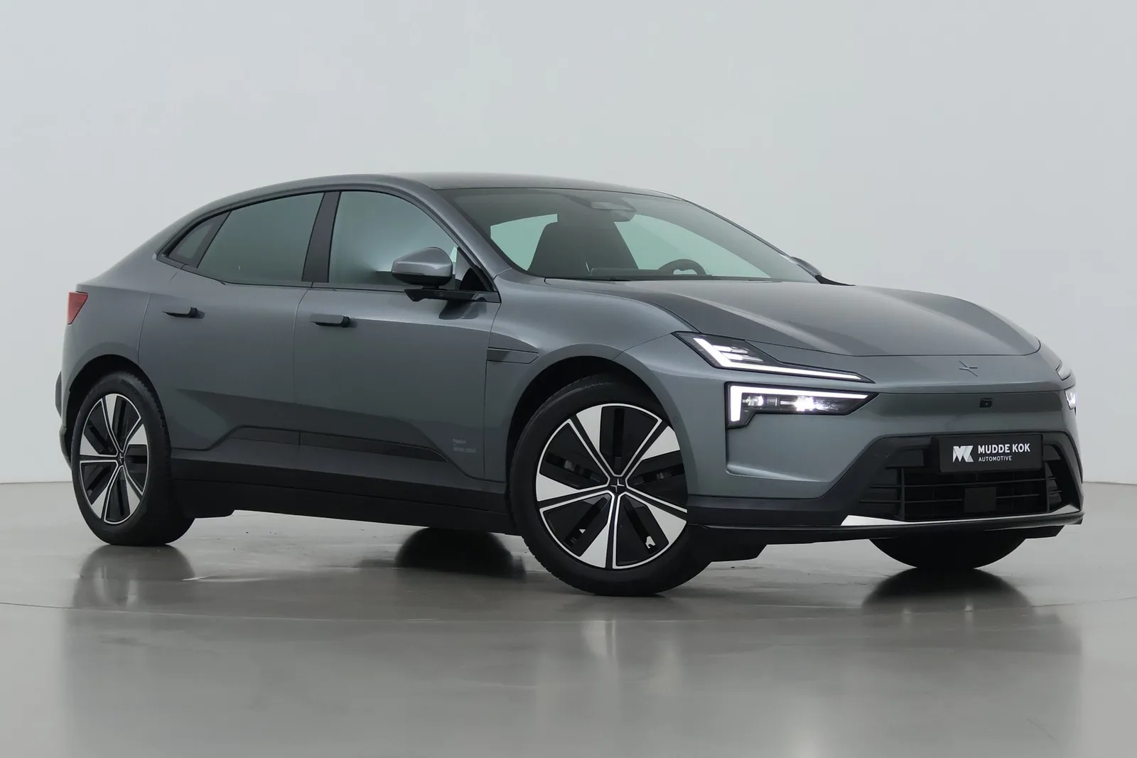Polestar 4 (2025) — foto 1