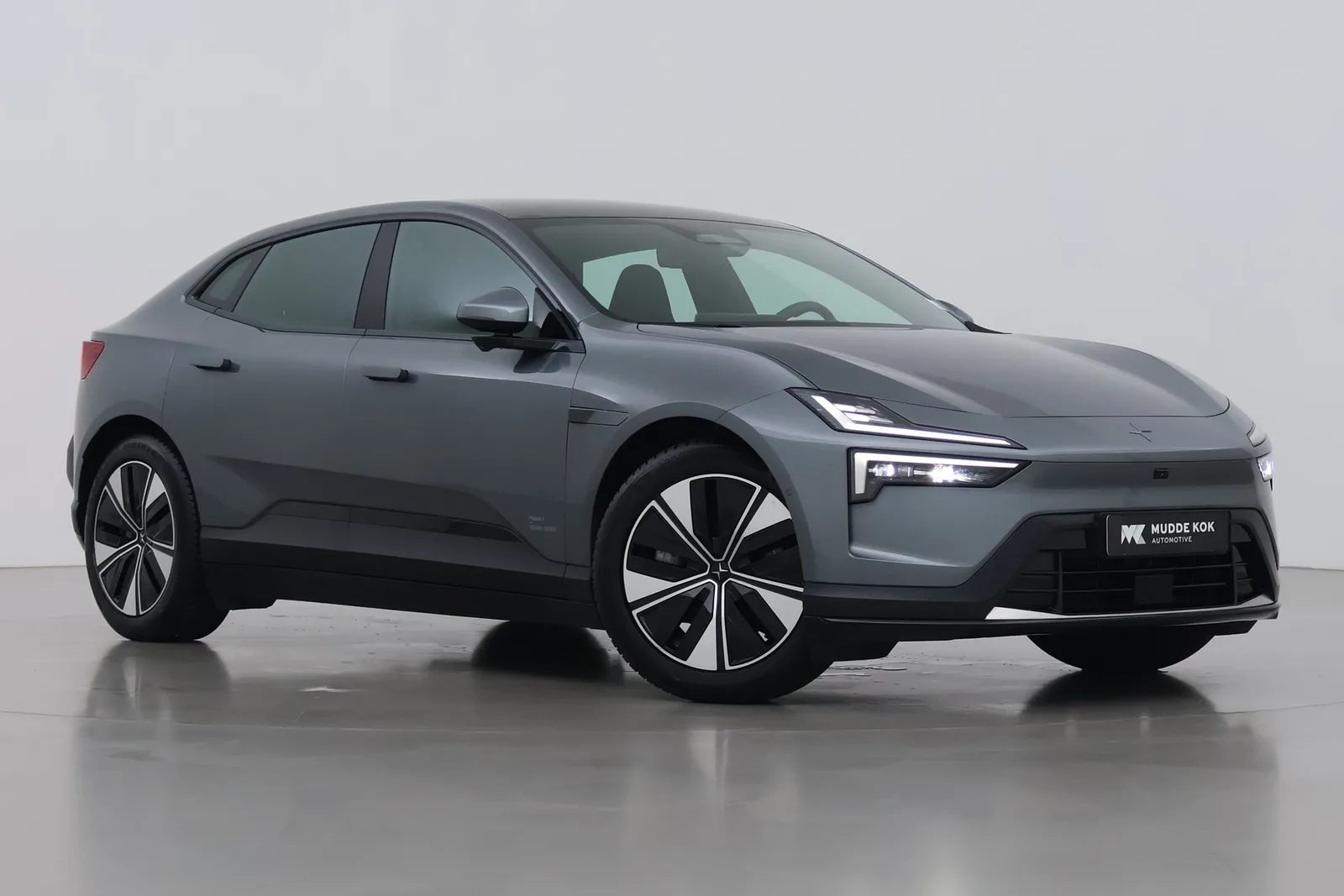 Polestar 4 (2025) — foto 1