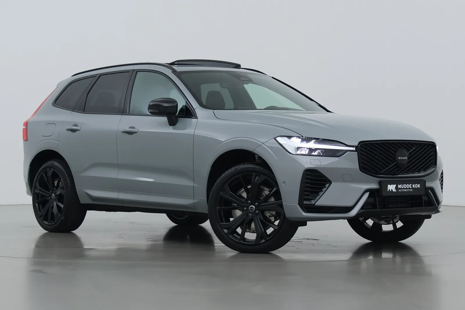 Volvo XC60 (2026) — foto 1