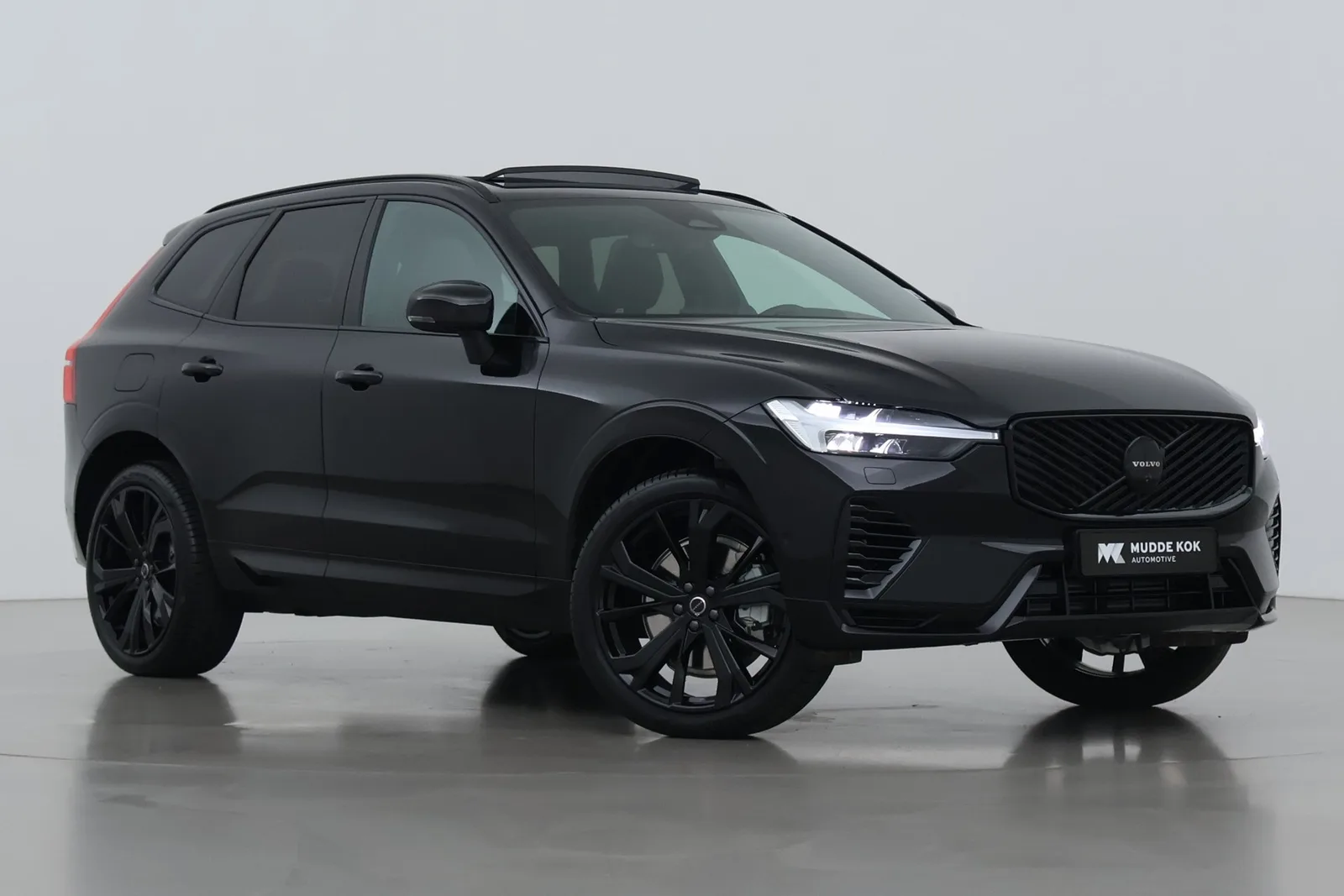 Volvo XC60 (2026) — foto 1