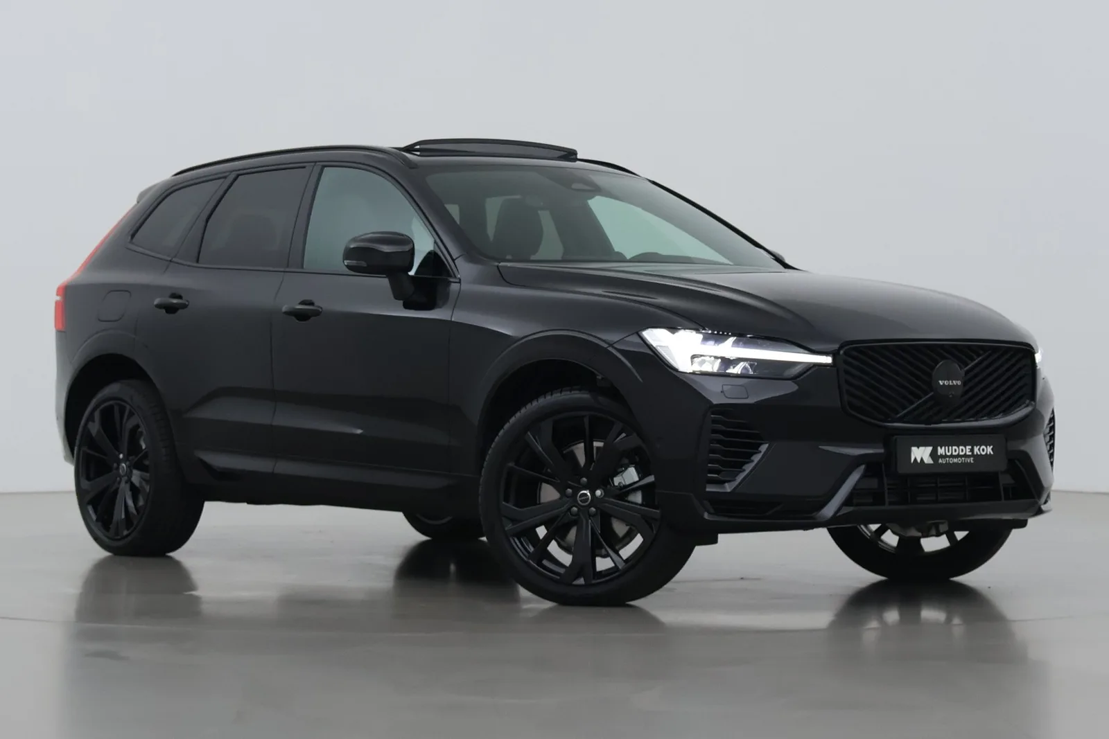 Volvo XC60 (2026) — foto 1