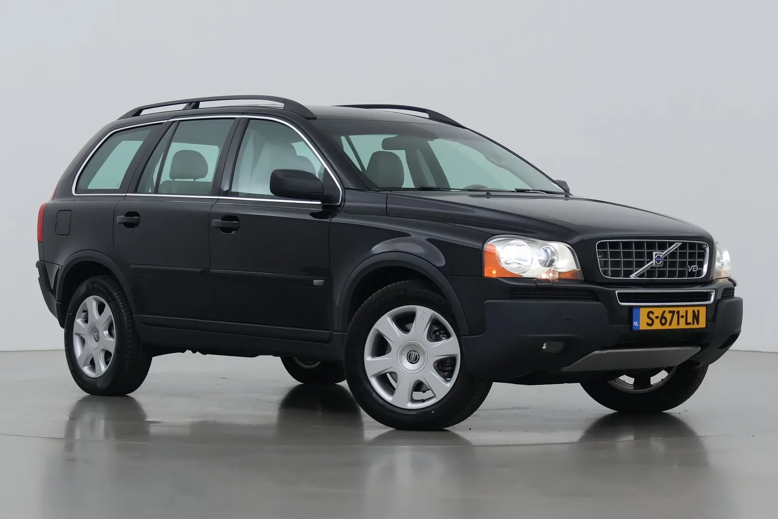 Volvo XC90 (2005) — foto 1